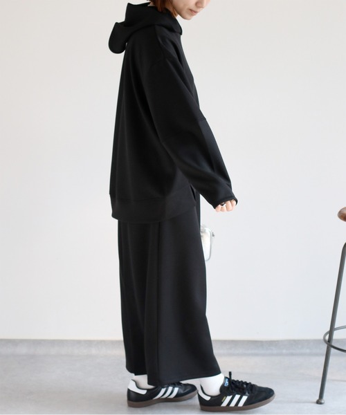 cepo（セポ）の「〈セットアイテム〉ダンボールフーディセットアップ（パーカー・レディース・オフホワイト/ブラック/ベージュ・M）」の20枚目の写真