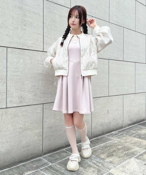 F i.n.t（フィント）の「チュールスリーブジャガードブルゾン/fint　フィント（ブルゾン・レディース・アイボリー/ライトピンク・FREE）」の3枚目の写真