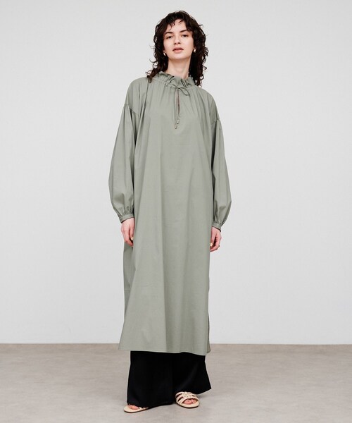 cloenc（クロエンス）の「【手洗い可】ギャザーリボンワンピース（ワンピース・レディース・チャコールグレー/カーキ・02/03/01）」の4枚目の写真
