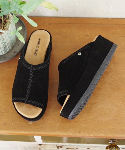 MINNETONKA ミネトンカ / スエード厚底サンダル PAISLEE