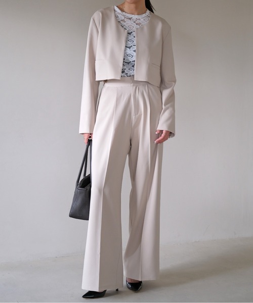 AKTE（アクテ）の「ハイウエストワイドパンツ（その他パンツ・レディース・ベージュ/ネイビー・1/2/2T）」の2枚目の写真