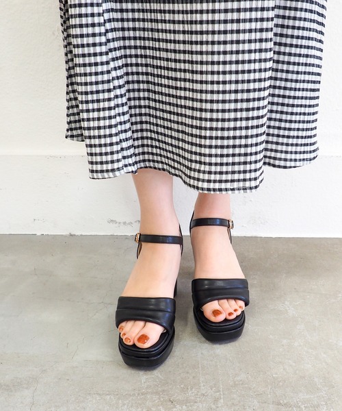 byあしながおじさん（バイアシナガオジサン）の「厚底ヒールアップサンダル 　8890895（サンダル・レディース・シルバー/ブラック/ライトブルー・S/M/L/LL）」の5枚目の写真