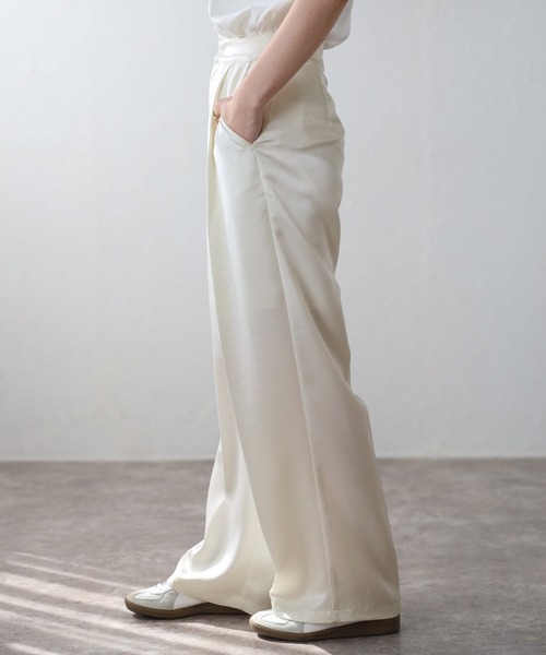 ENC（エンク）の「glossy satin pants / グロッシーサテンパンツ（その他パンツ・レディース・ダークブラウン/ミント/アイボリー・S/M）」の6枚目の写真