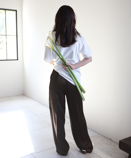 ENC（エンク）の「glossy satin pants / グロッシーサテンパンツ（その他パンツ・レディース・ダークブラウン/ミント/アイボリー・S/M）」の20枚目の写真