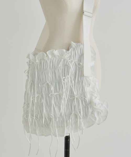 PERNA(ペルナ)の「リボンピローショルダーバッグ(トートバッグ・レディース・ブラック/ホワイト・FREE)」の17枚目の写真