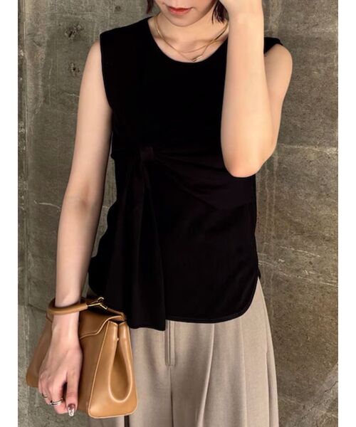 LAGUNAMOON(ラグナムーン)の「ツイストライクニットプルオーバー(ニット/セーター・レディース・ブラック/グリーン/モカ・FREE)」の2枚目の写真