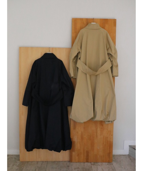 Katrin TOKYO（カトリーントーキョー）の「balloon soutien collar coat（ステンカラーコート・レディース・ネイビー/ベージュ・FREE/XS）」の7枚目の写真