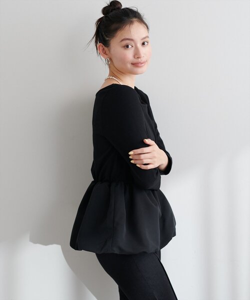 natural couture(ナチュラルクチュール)の「【大人ナチュ】バルーンヘム×リブトップス(Tシャツ/カットソー・レディース・オフホワイト/ブラック・FREE)」の2枚目の写真