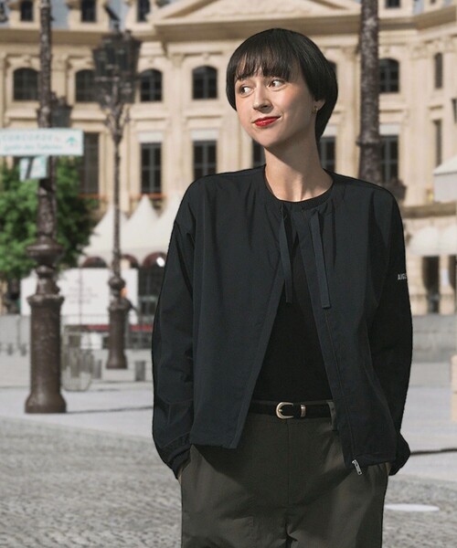 AIGLE（エーグル）の「UVカット 撥水ラウンドネックジャケット（ノーカラージャケット・レディース・ブラック/ベージュ/グリーン・38/34/36/40）」の4枚目の写真