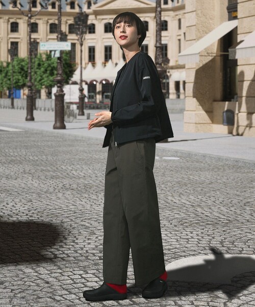 AIGLE（エーグル）の「UVカット 撥水ラウンドネックジャケット（ノーカラージャケット・レディース・ブラック/ベージュ/グリーン・38/34/36/40）」の9枚目の写真