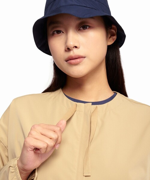 AIGLE（エーグル）の「UVカット 撥水ラウンドネックジャケット（ノーカラージャケット・レディース・ブラック/ベージュ/グリーン・38/34/36/40）」の16枚目の写真