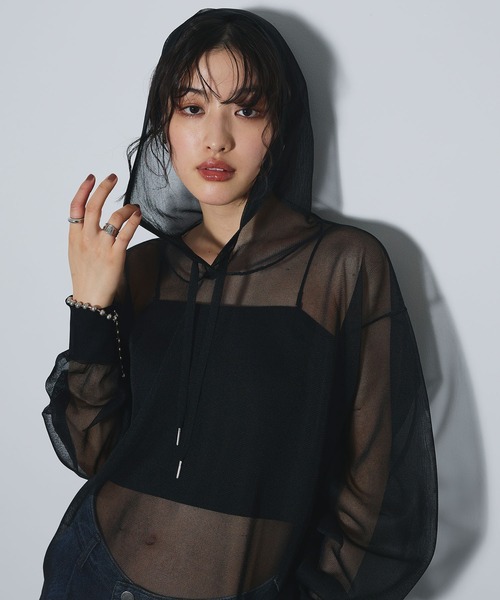 ELLEgirl(エルガール)の「シアーニットフード付プルオーバー(ニット/セーター・レディース・サックスブルー/ブラック/アイボリー・FREE)」の22枚目の写真