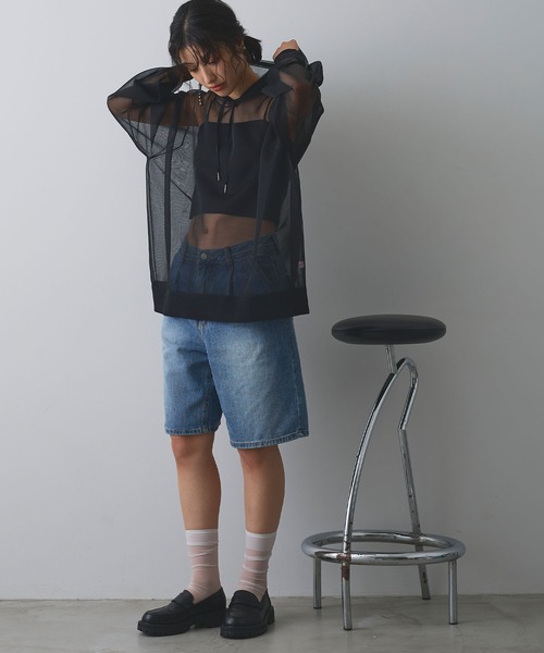 ELLEgirl(エルガール)の「シアーニットフード付プルオーバー(ニット/セーター・レディース・サックスブルー/ブラック/アイボリー・FREE)」の17枚目の写真