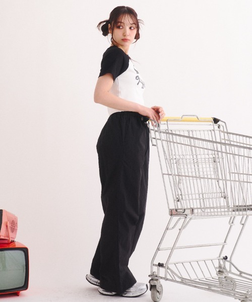 Poly Jam(ポリージャム)の「Side logo nylon pants / サイドロゴ ナイロンパンツ(その他パンツ・レディース・カーキ/ブラック・FREE)」の17枚目の写真