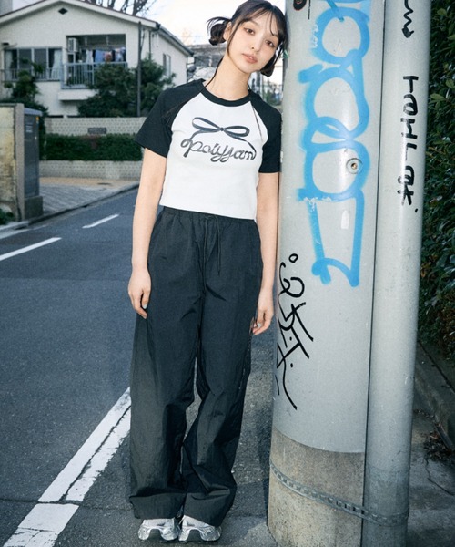 Poly Jam(ポリージャム)の「Side logo nylon pants / サイドロゴ ナイロンパンツ(その他パンツ・レディース・カーキ/ブラック・FREE)」の6枚目の写真