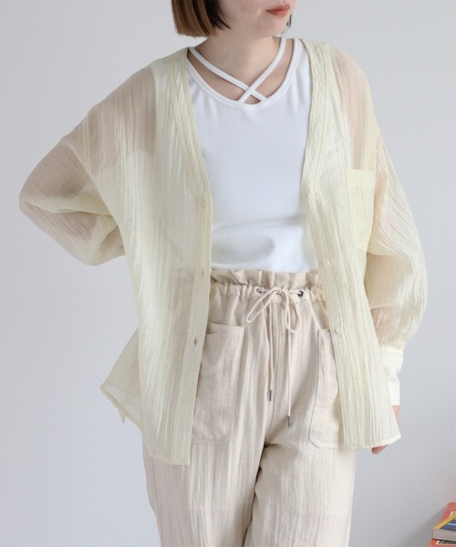 cepo（セポ）の「ワッシャーＶネックシアーシャツブラウス（シャツ/ブラウス・レディース・オフホワイト/オレンジ/イエロー/ネイビー/ブラウン・M）」の4枚目の写真