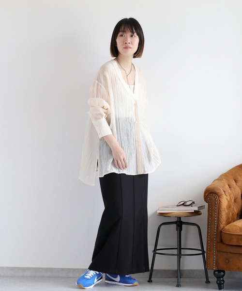 cepo（セポ）の「ワッシャーＶネックシアーシャツブラウス（シャツ/ブラウス・レディース・オフホワイト/オレンジ/イエロー/ネイビー/ブラウン・M）」の6枚目の写真