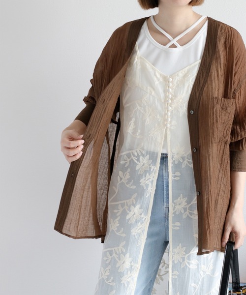 cepo（セポ）の「ワッシャーＶネックシアーシャツブラウス（シャツ/ブラウス・レディース・オフホワイト/オレンジ/イエロー/ネイビー/ブラウン・M）」の21枚目の写真