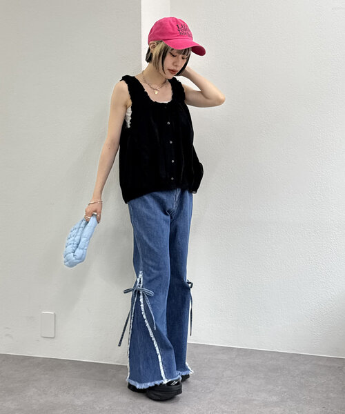 w closet（ダブルクローゼット）の「【2サイズ展開】フリンジフレアデニム（デニムパンツ・レディース・ブルー/インディゴブルー・0/1）」の19枚目の写真