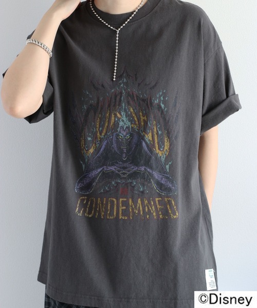 Disney（ディズニー）の「【DISCUS ATHLETIC × Disney】DISNEY VILLANS ショートスリーブTee（Tシャツ/カットソー・レディース・ブラック系1/ブラック系2/ブラック系3/ブラック系4/ブラック系5/ブラック系6/ブラック系7/ブラック系8・M）」の2枚目の写真