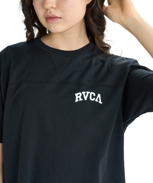 RVCA(ルーカ)の「RVCA レディース ARCH RVCA LOOSE FIT ST Tシャツ 【2025年夏モデル】/ルーカカレッジロゴバックプリント半袖Tシャツ(Tシャツ/カットソー・レディース・ブラウン系その他/ホワイト/ブラック・LARGE/SMALL/MEDIUM)」の2枚目の写真