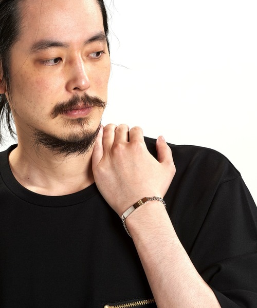 NO ID.(ノーアイディ)の「フラットリンクチェーンIDブレスレット(ブレスレット・メンズ・シルバー・ONE SIZE)」の9枚目の写真