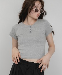ヘンリーネックコンパクトトップス/ノームコア カジュアル クロップド グレー ブラック ホワイト オフ カットソー Tシャツ 半袖 夏服 春服 韓国 ヘンリー クルー