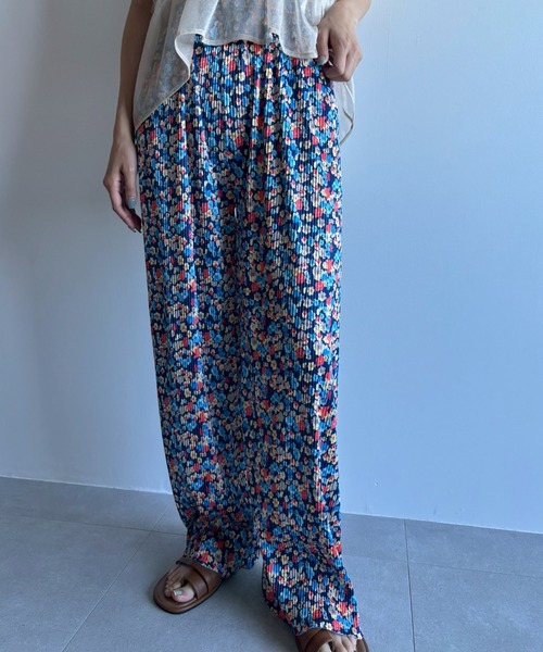 PLEATS PLEASE 花柄パンツ PLEATS PLEASE ISSEY MIYAKE - プリーツプリーズ パンツ 1サイズ