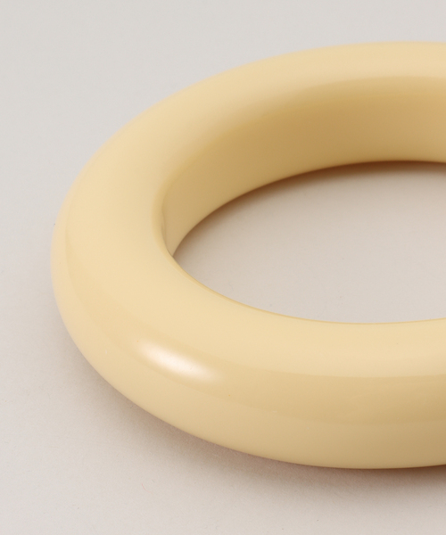 FRAMeWORK（フレームワーク）の「KENNETH JAY LANE round resin バングル（ブレスレット・レディース・ブラック/ブラウン/アイボリー・FREE）」の7枚目の写真