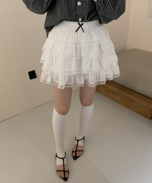 gossip!ロサンゼルス(ゴシップロサンゼルス)の「レトロガーリー レースフリルティアードミニスカート(スカート・レディース・ホワイト/ブラック・FREE)」の7枚目の写真