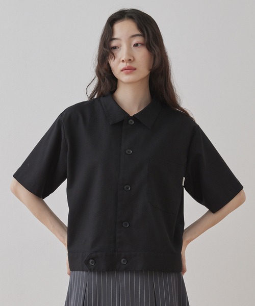 Unblend(アンブレンド)の「【Unblend】クロップド デザインシャツ(シャツ/ブラウス・レディース・ブラック/オフホワイト・FREE)」の2枚目の写真