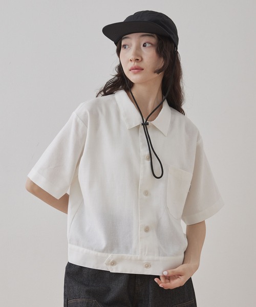 Unblend(アンブレンド)の「【Unblend】クロップド デザインシャツ(シャツ/ブラウス・レディース・ブラック/オフホワイト・FREE)」の4枚目の写真