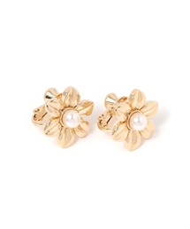 niko and...（ニコアンド）の「メタルパール調フラワーイヤリング（イヤリング）」