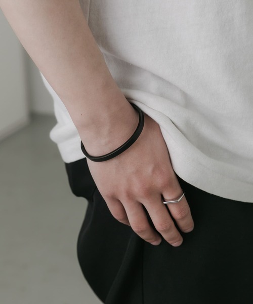 ステンレスマットバングル（バングル/リストバンド）｜SMELLY