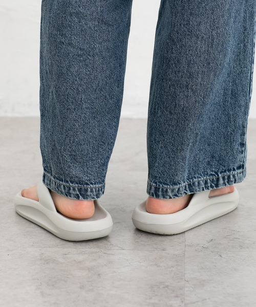 Honeys（ハニーズ）の「軽量トングサンダル（サンダル・レディース・ライトグレー系/アイボリー/ブラック・L/M/S）」の10枚目の写真