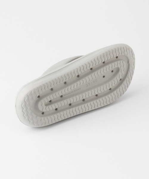 Honeys（ハニーズ）の「軽量トングサンダル（サンダル・レディース・ライトグレー系/アイボリー/ブラック・L/M/S）」の22枚目の写真