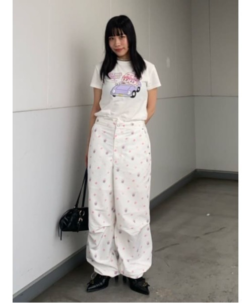 SLY(スライ)の「Esther Bunny x SLY PRINT T/SH エスターバニー スライ プリント Tシャツ 半袖 夏服(Tシャツ/カットソー・レディース・ネイビー/ホワイト・FREE)」の16枚目の写真