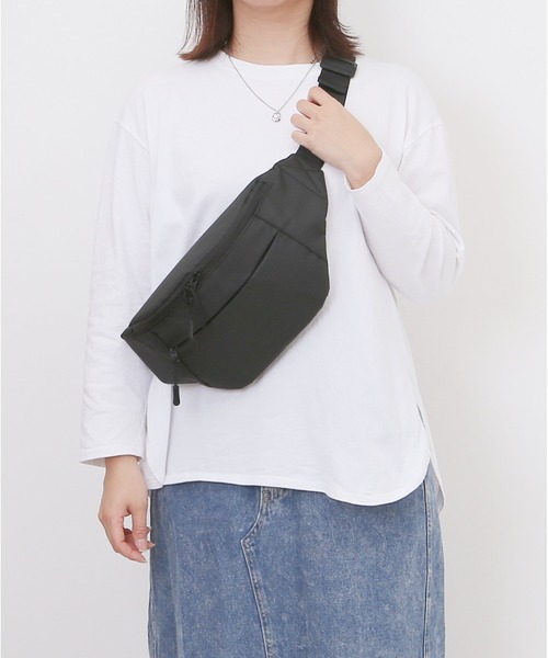 L.R.M(エルアールエム)の「L.R.M 隠しジップウエストバッグ(ボディバッグ/ウエストポーチ・レディース・ブラック系その他/ブラック・FREE)」の4枚目の写真