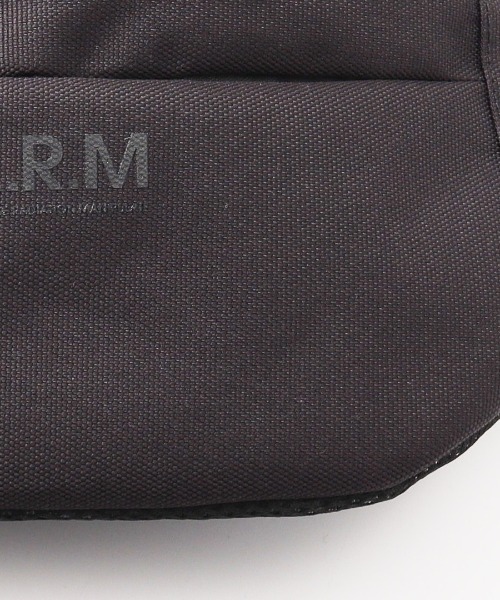 L.R.M(エルアールエム)の「L.R.M 隠しジップウエストバッグ(ボディバッグ/ウエストポーチ・レディース・ブラック系その他/ブラック・FREE)」の16枚目の写真