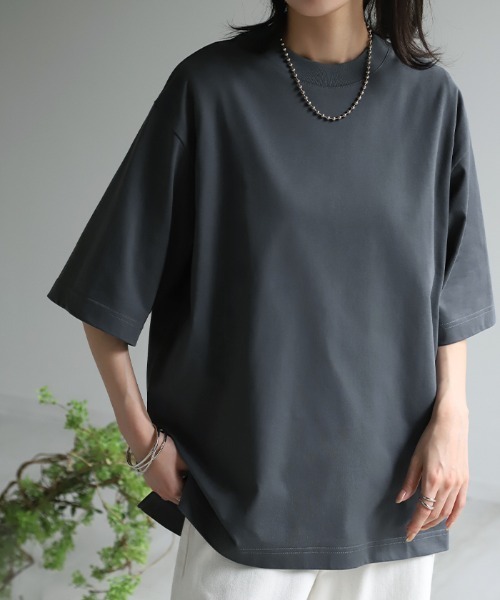HUG.U(ハグユー)の「「体感 -2℃ !?」 接触冷感Tシャツ(Tシャツ/カットソー・レディース・ブラック/グレイッシュベージュ/オリーブ/ホワイト/ライトグレー/モスグリーン/レッド/ライトイエロー/ナチュラル/グレイッシュブルー・M/L)」の8枚目の写真