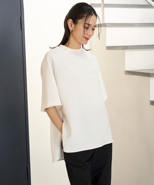 UNFILO（アンフィーロ）の「BEAUTY FORM JERSEY Light バックZIPトップス（Tシャツ/カットソー・レディース・ホワイト系/ダークブラウン系/ブラック系・MEDIUM/SMALL）」の7枚目の写真