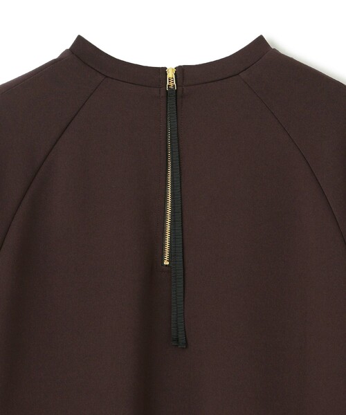 UNFILO（アンフィーロ）の「BEAUTY FORM JERSEY Light バックZIPトップス（Tシャツ/カットソー・レディース・ホワイト系/ダークブラウン系/ブラック系・MEDIUM/SMALL）」の16枚目の写真