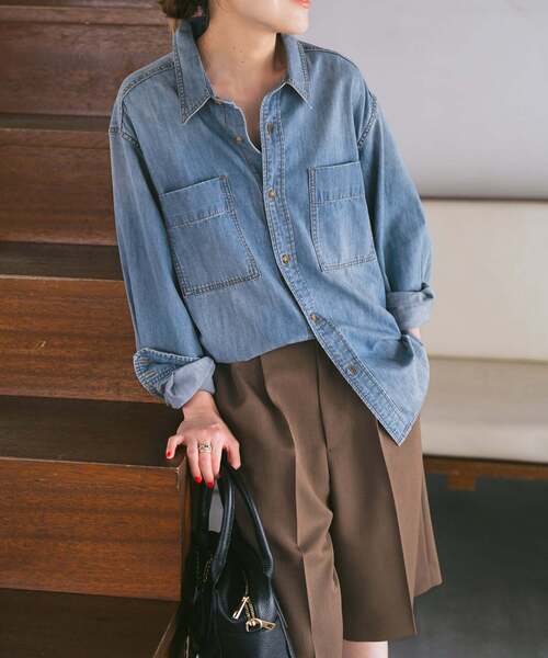 スピックアンドスパン　ライトオンスデニムシャツ 追加》ライトオンスデニムシャツ（シャツ／ブラウス）｜Spick