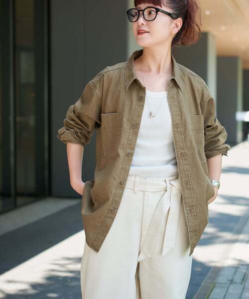 限定値下げ　スピック＆スパン　ライトオンスデニムシャツ Spick＆Span ブラウス シャツ 「追加」ライトオンスデニムシャツ