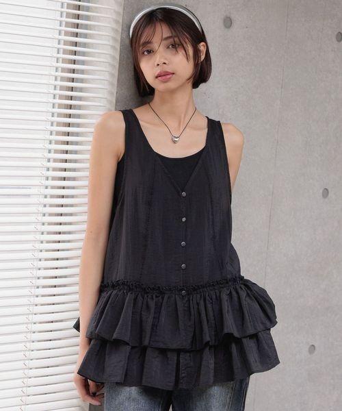 PAGEBOY(ページボーイ)の「フリルペプラムベスト(Tシャツ/カットソー・レディース・オフホワイト/ブラック・FREE)」の1枚目の写真