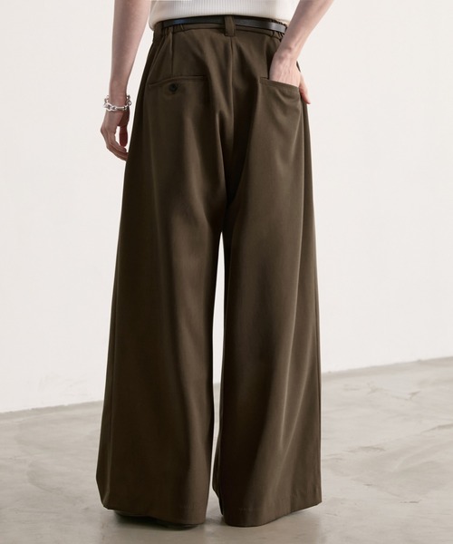 LUENNA(ルエナ)の「【LUENNA】One-Tuck Baggy Wide Slacks / ワンタックバギーワイドスラックス(スラックス・メンズ・ブラウン/ブラック・S/L/M)」の20枚目の写真