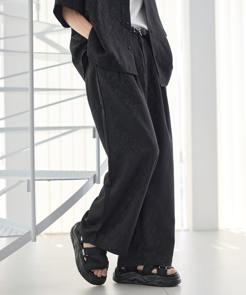 ETELIO（エテリオ）の「総柄ジャガード2タックワイドバギースラックス（スラックス・メンズ・チャコール/ブラック・S/M/L/XL）」の14枚目の写真