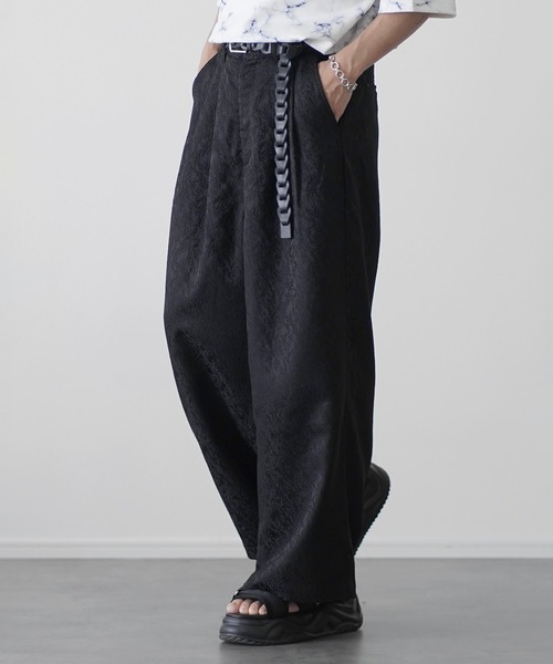 ETELIO（エテリオ）の「総柄ジャガード2タックワイドバギースラックス（スラックス・メンズ・チャコール/ブラック・S/M/L/XL）」の9枚目の写真