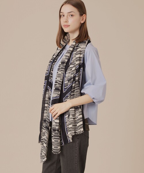 MACKINTOSH LONDON（マッキントッシュ ロンドン）の「ダイヤボーダープリントスカーフ（ストール/ショール・レディース・ピンク系その他2/ネイビー・FREE）」の2枚目の写真