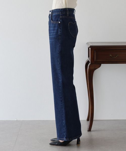 BLUEEAST(ブルーイースト)の「ハートポケットフレアデニムパンツ(デニムパンツ・レディース・ネイビー・MEDIUM/LARGE)」の18枚目の写真